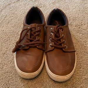 Boys NAUTICA brown shoes. Size 13y.